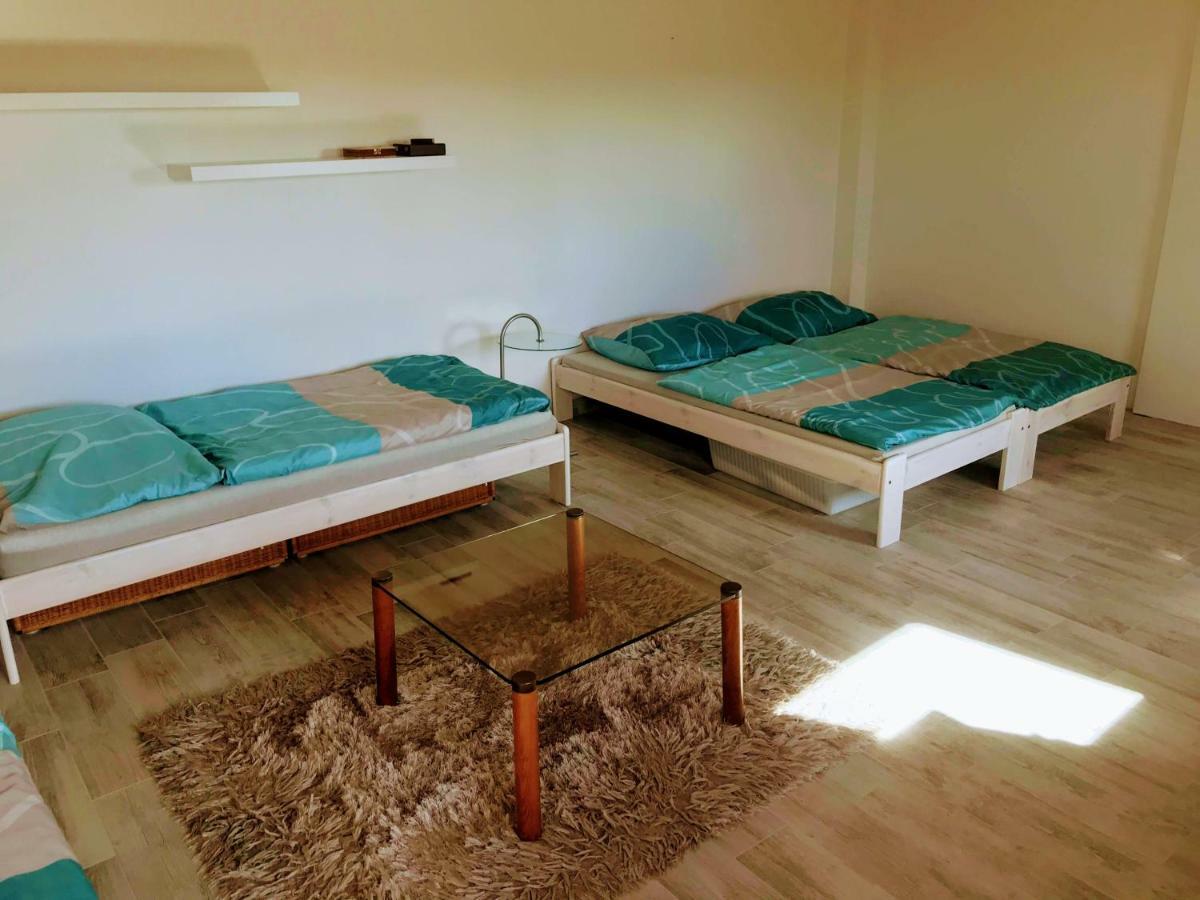 Apartman Pavlenka Hustopeče Buitenkant foto